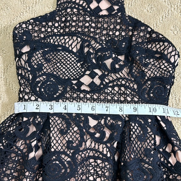 Elliatt Lace Cut Out cocktail midi dress Black nude NWT XS - Picture 5 of 8